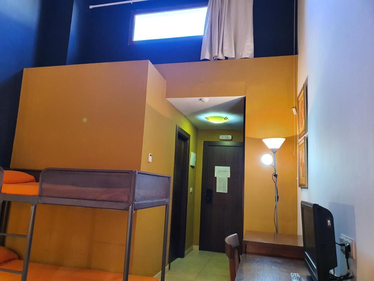 Hotel Masia El Molinete Mora de Rubielos Exteriör bild