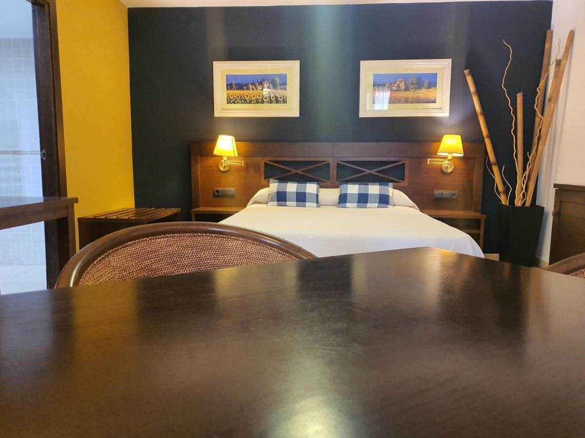 Hotel Masia El Molinete Mora de Rubielos Exteriör bild